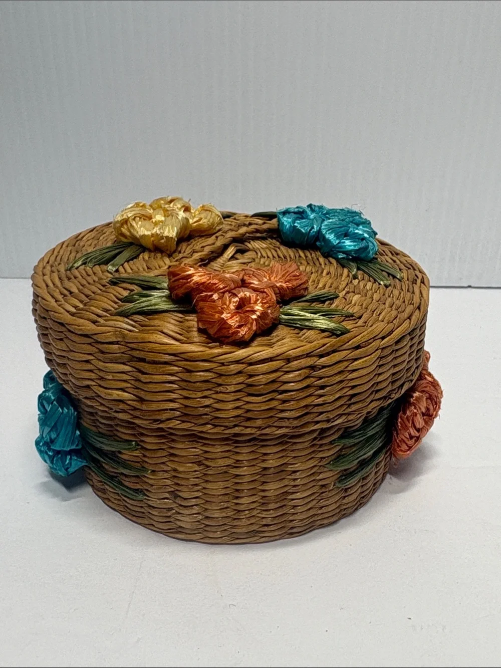 Handwoven Floral Wicker Trinket Box - Multicolor HL4